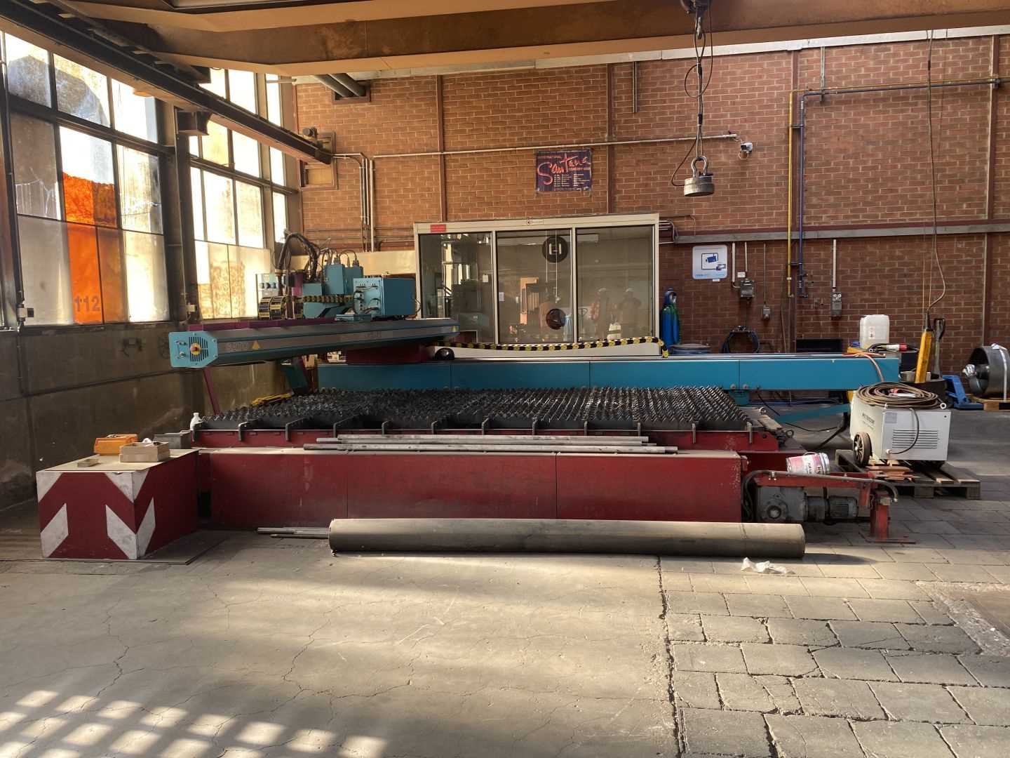 Plasma-Brenn-Schneidmaschine Sato Satronic C-2500 inkl. Schneidtisch MSB Düren